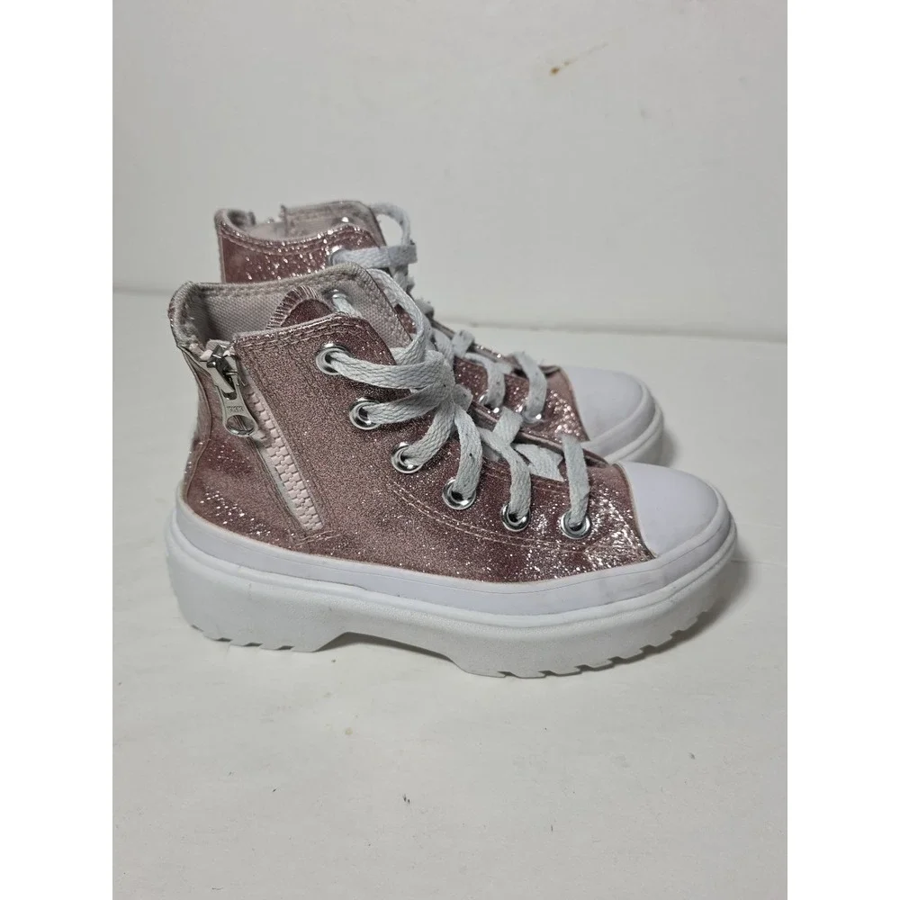 Converse eye catching
