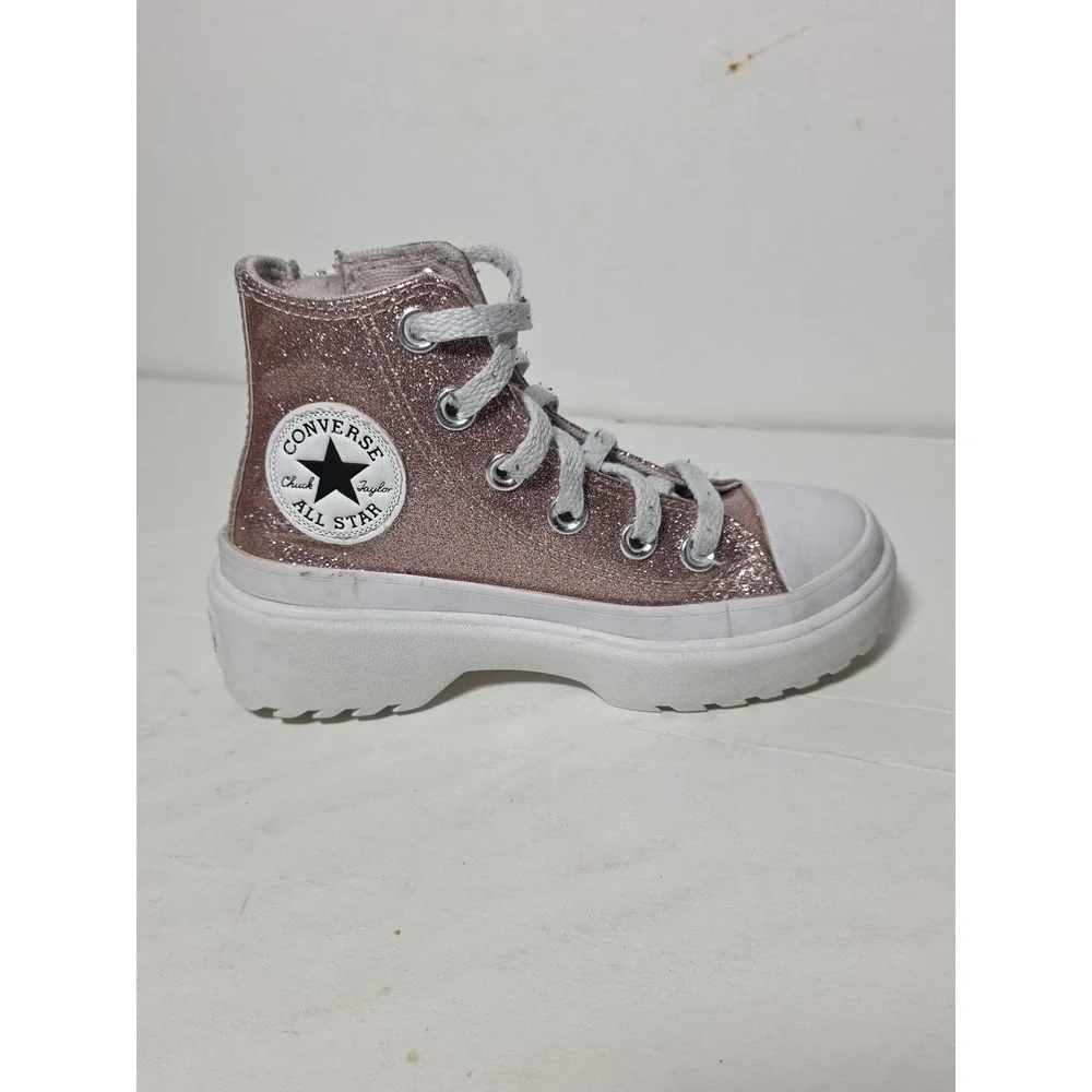 Converse eye catching