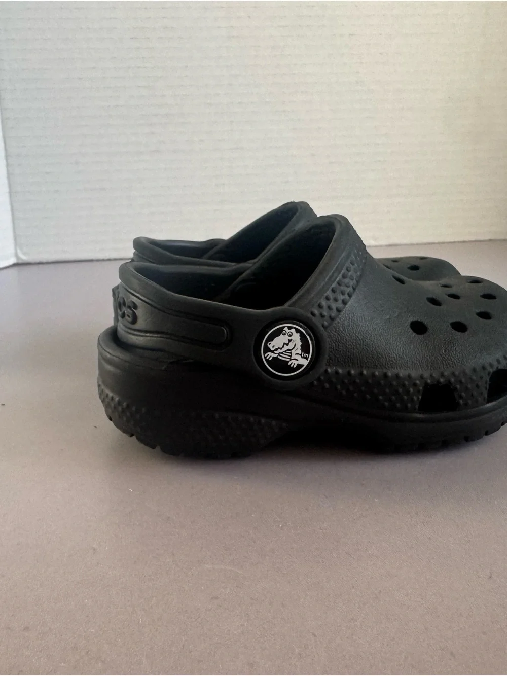 CROCS iconic lightweight
