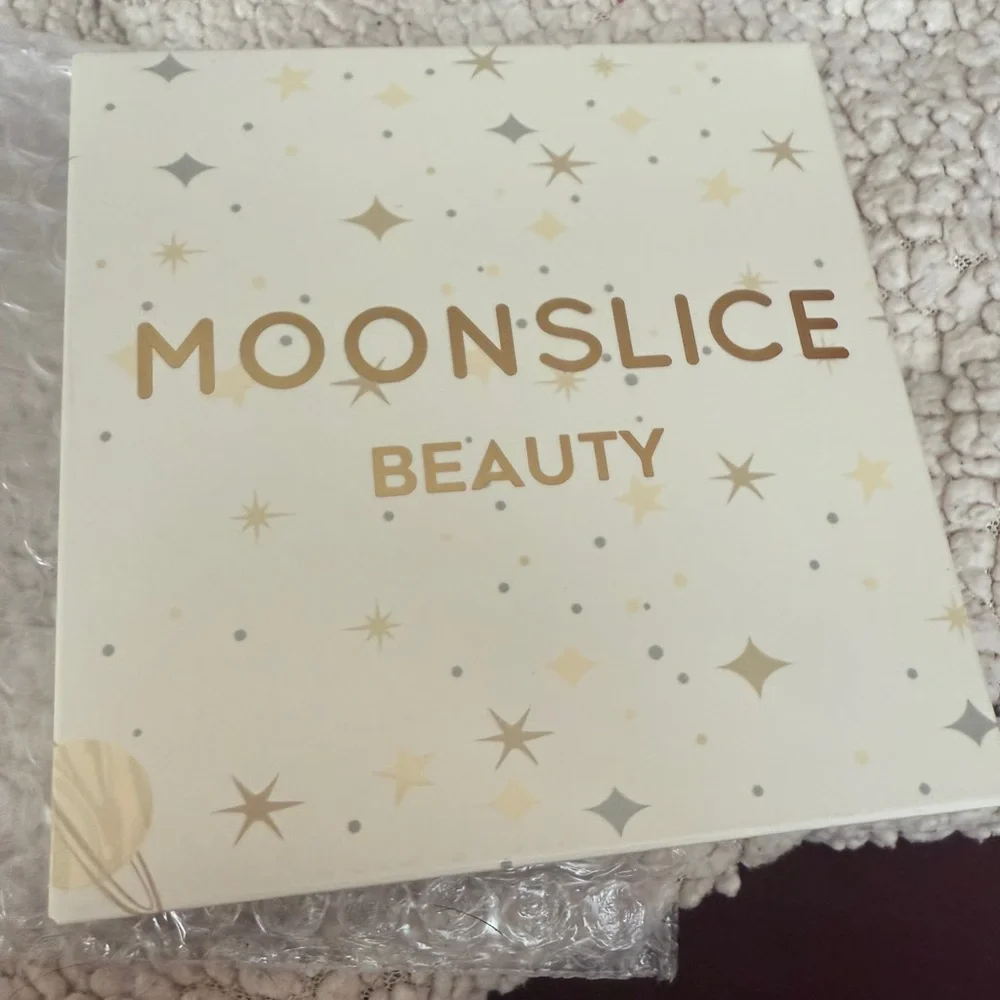 ❤️ 3/$25 MOONSLICE BEAUTY Blushing Moon Blush Palette