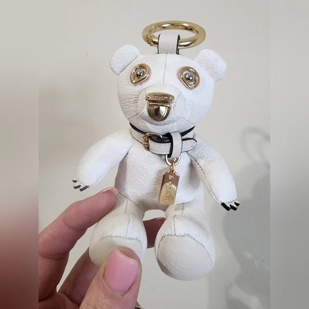 Coach Signature C White Cream Leather Mixed Metals Bear Purse Charm Keychain NEW