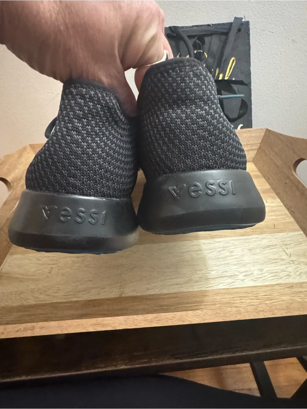 Vessi size regulating flexible