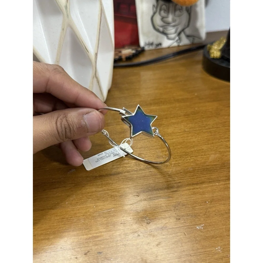 Silver Stars Collection bracelet shipped ground