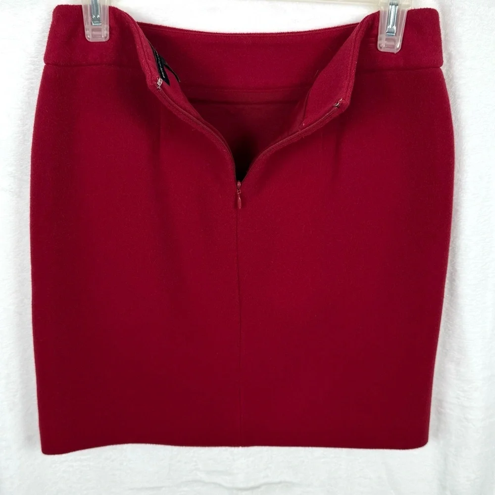 White House Black Market shape polyester