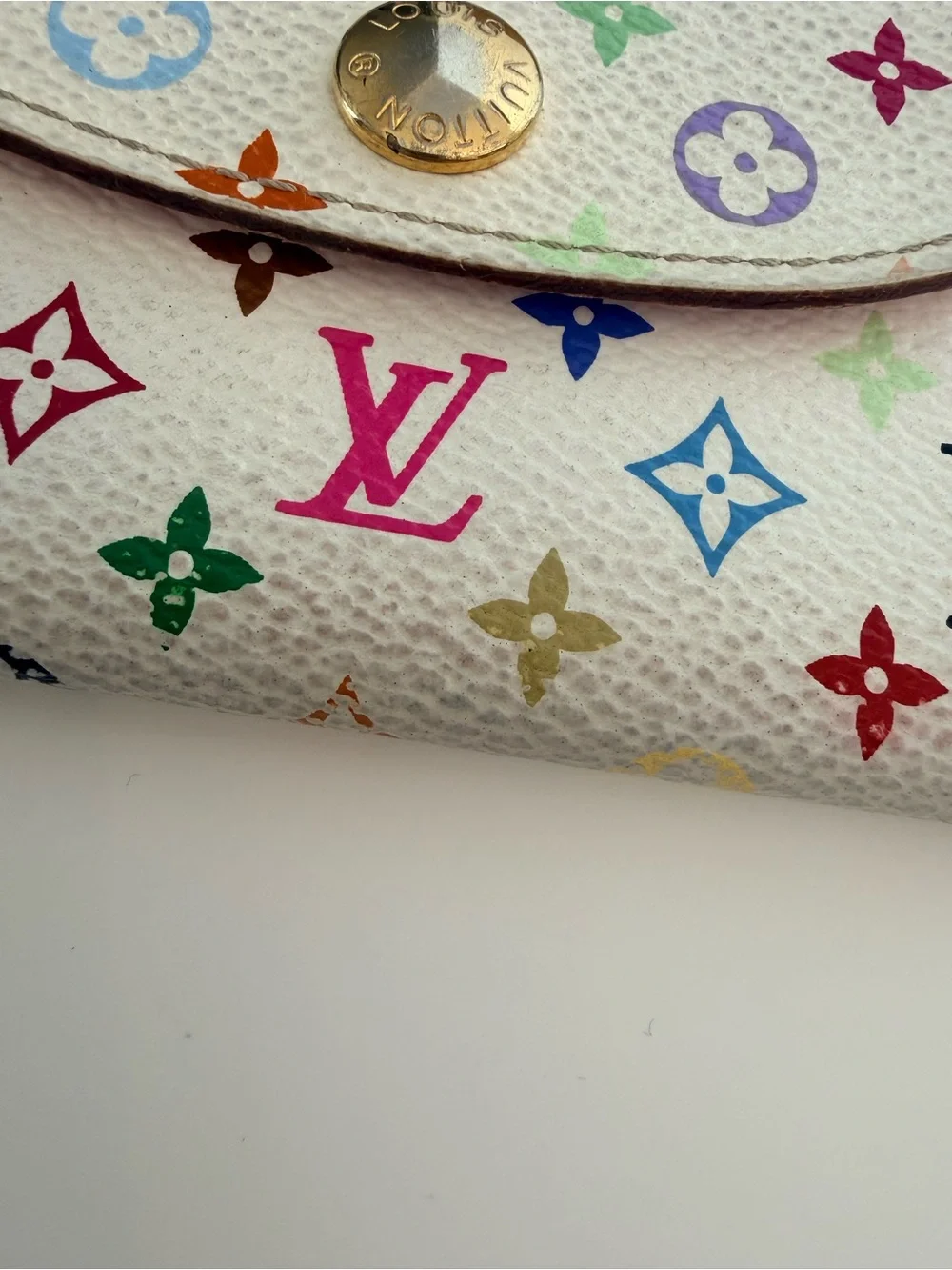 Louis Vuitton compact louis