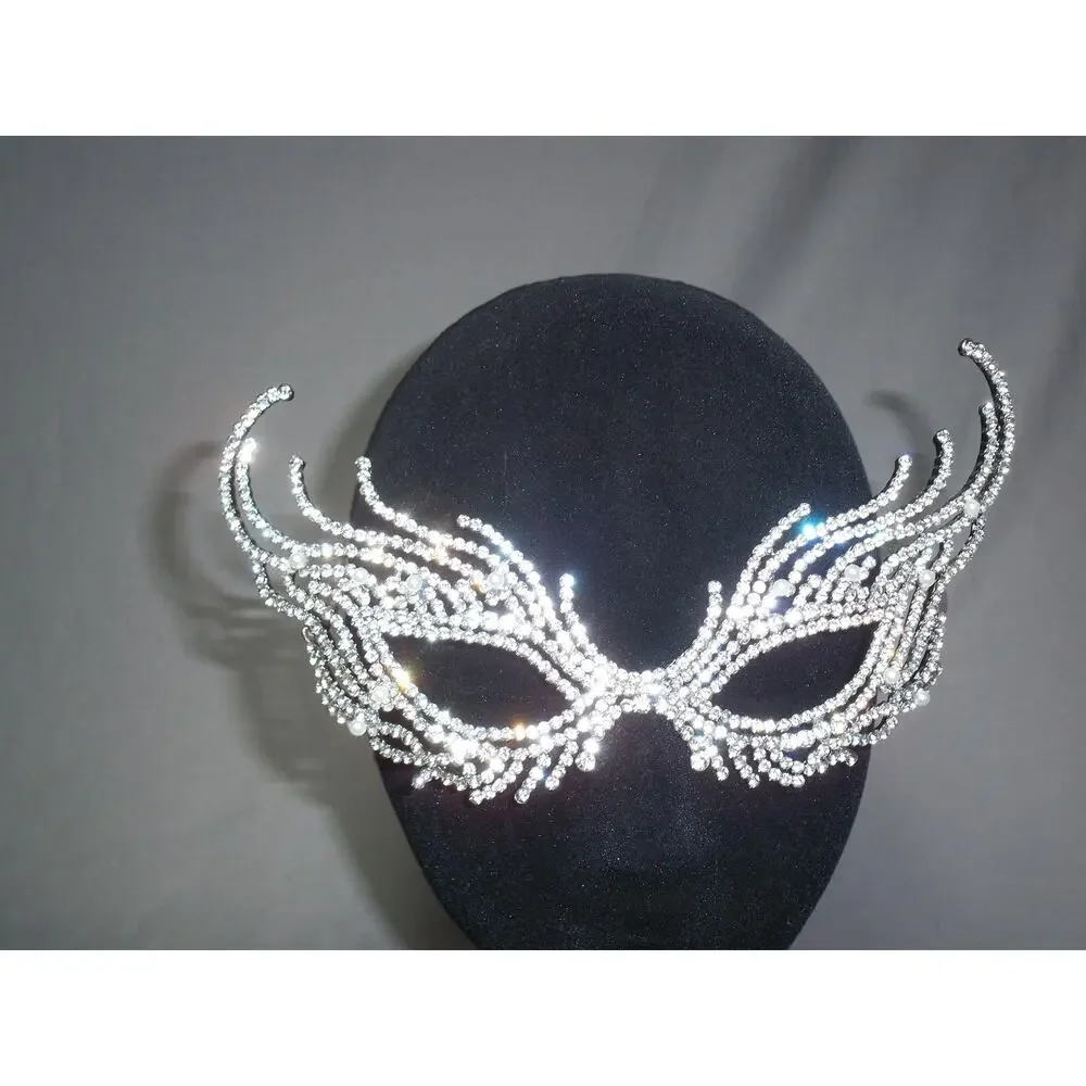 treasuresbyevieus.etsy.com glamorous dramatic