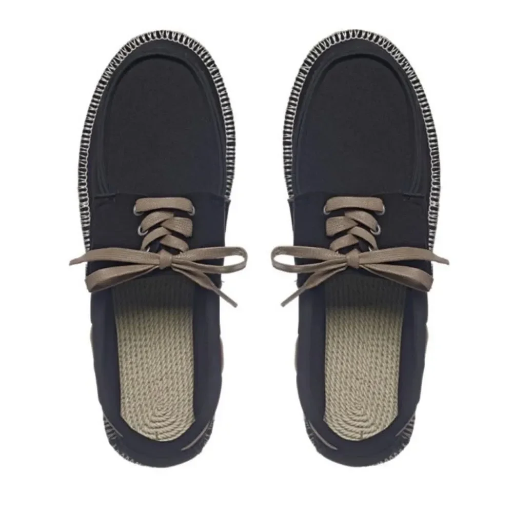 Showaflops Boat Shoes (Black/Natural) 9/10 NWT in packaging‎