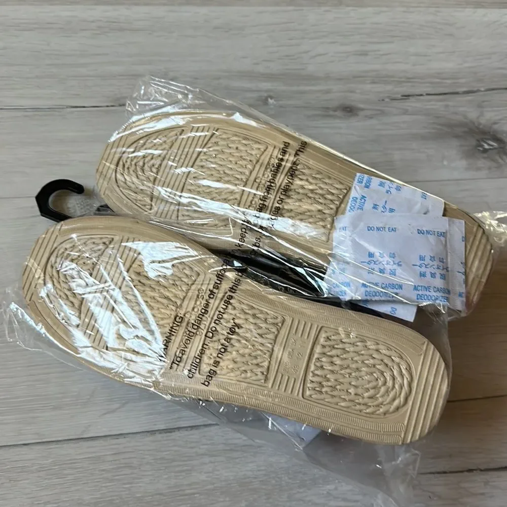 Showaflops boat shoes