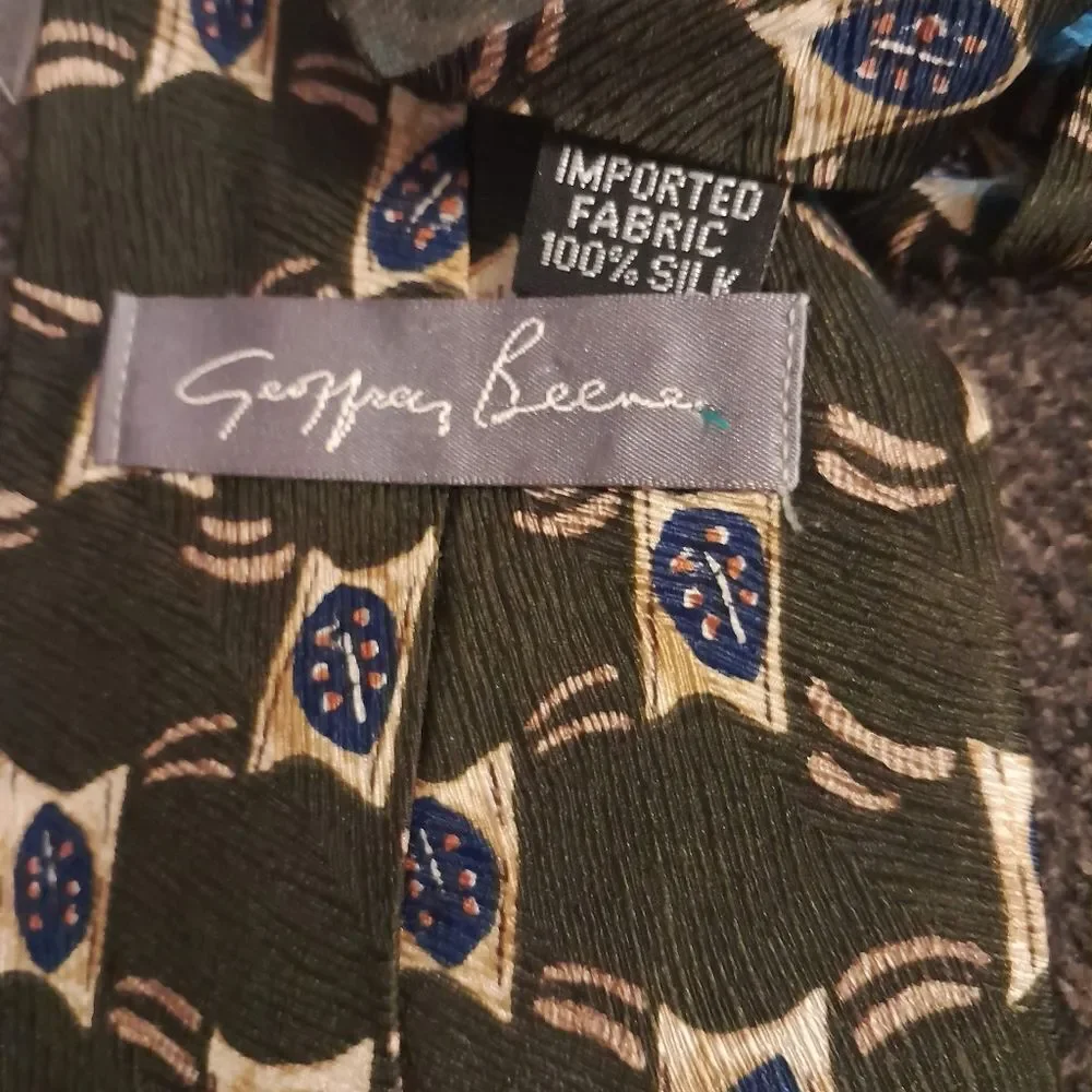NWT Geoffrey Beene Imported Silk Tie