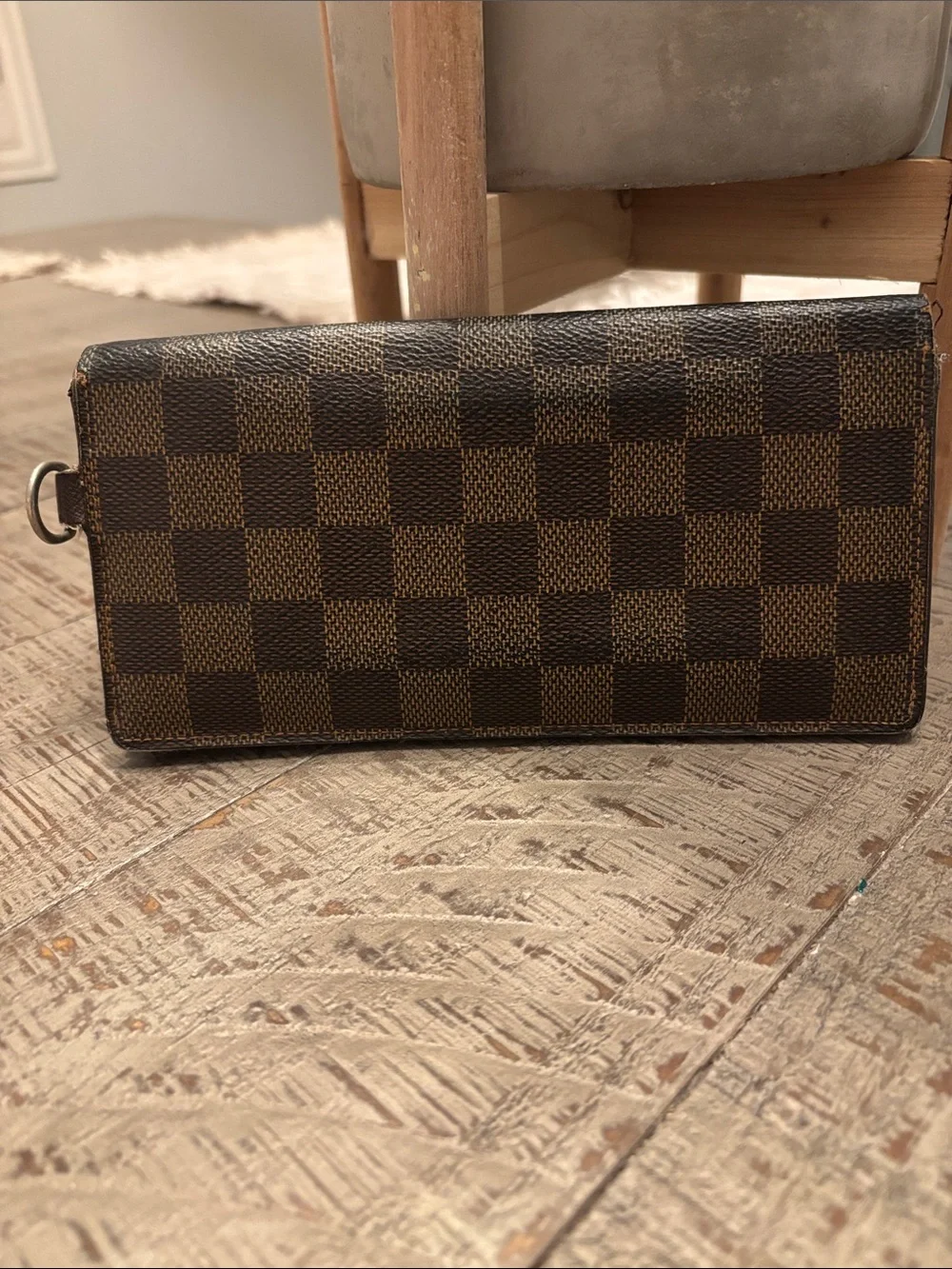 Louis Vuitton iconic louis