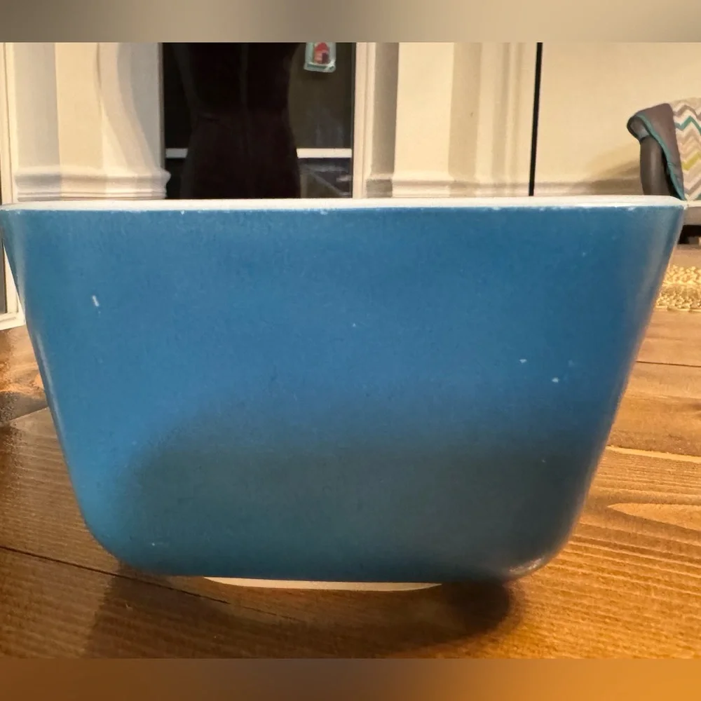 Vintage Pyrex Primary Blue Loaf Pan – Mid-Century Kitchenware