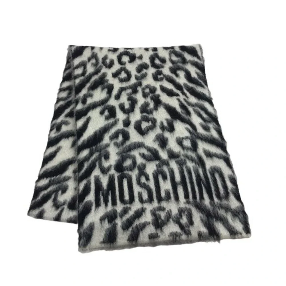 Moschino leopard print