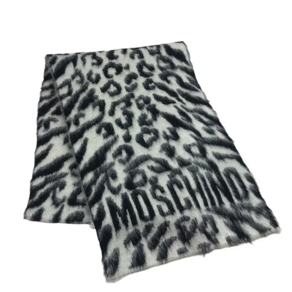 Moschino leopard print