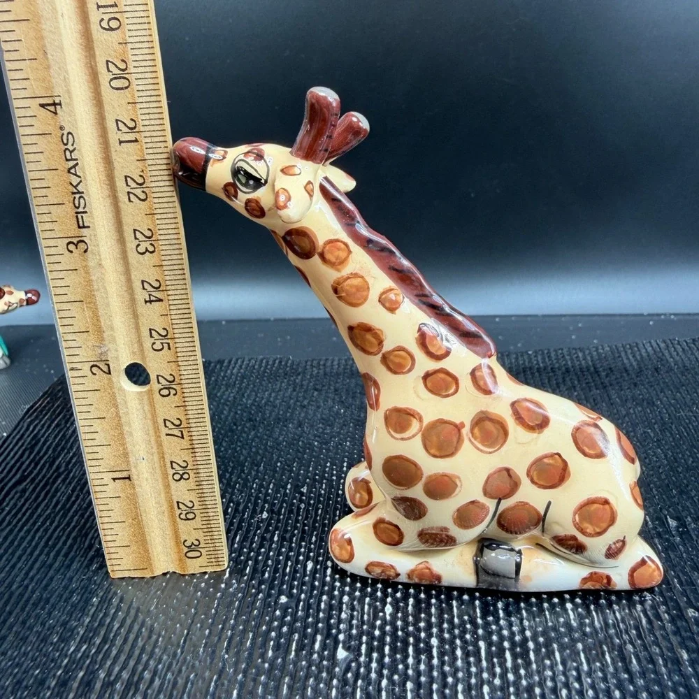 Blue Sky measurements pieces shaker
