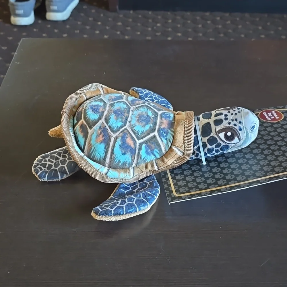 PawPrintz Hyper Realitic Dog Toy‎ NWT Sea Turtle