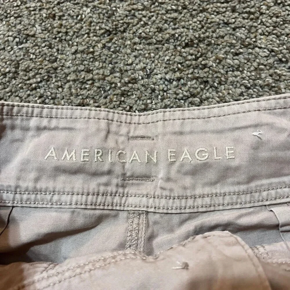 American Eagle Outfitters regular khaki you