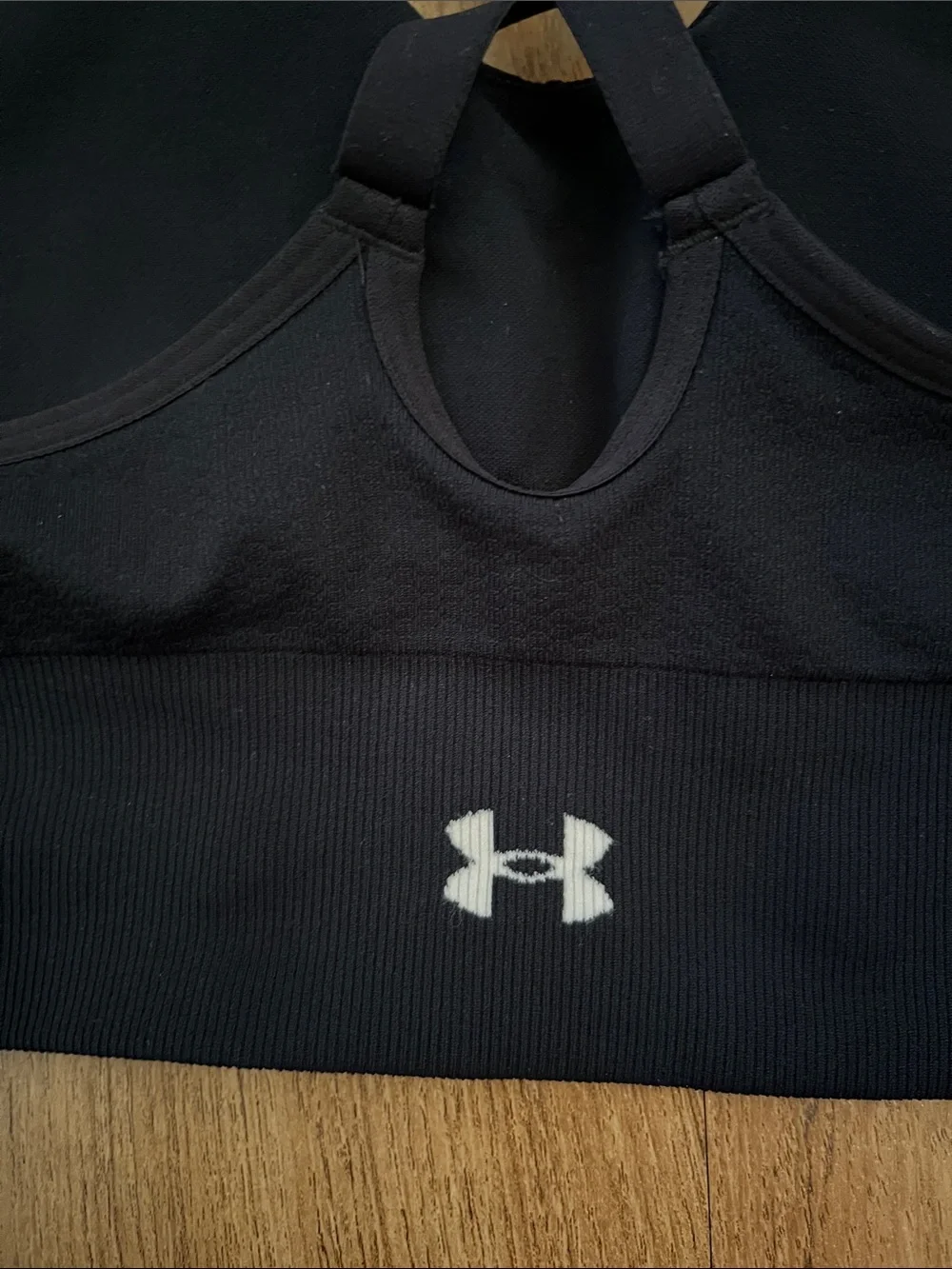NWT Under Armour Vanish Seamless Low Bra
