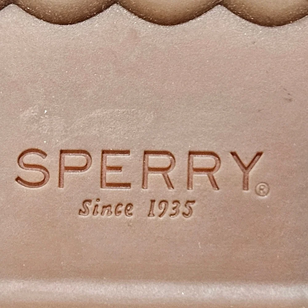 Sperry *pre owned