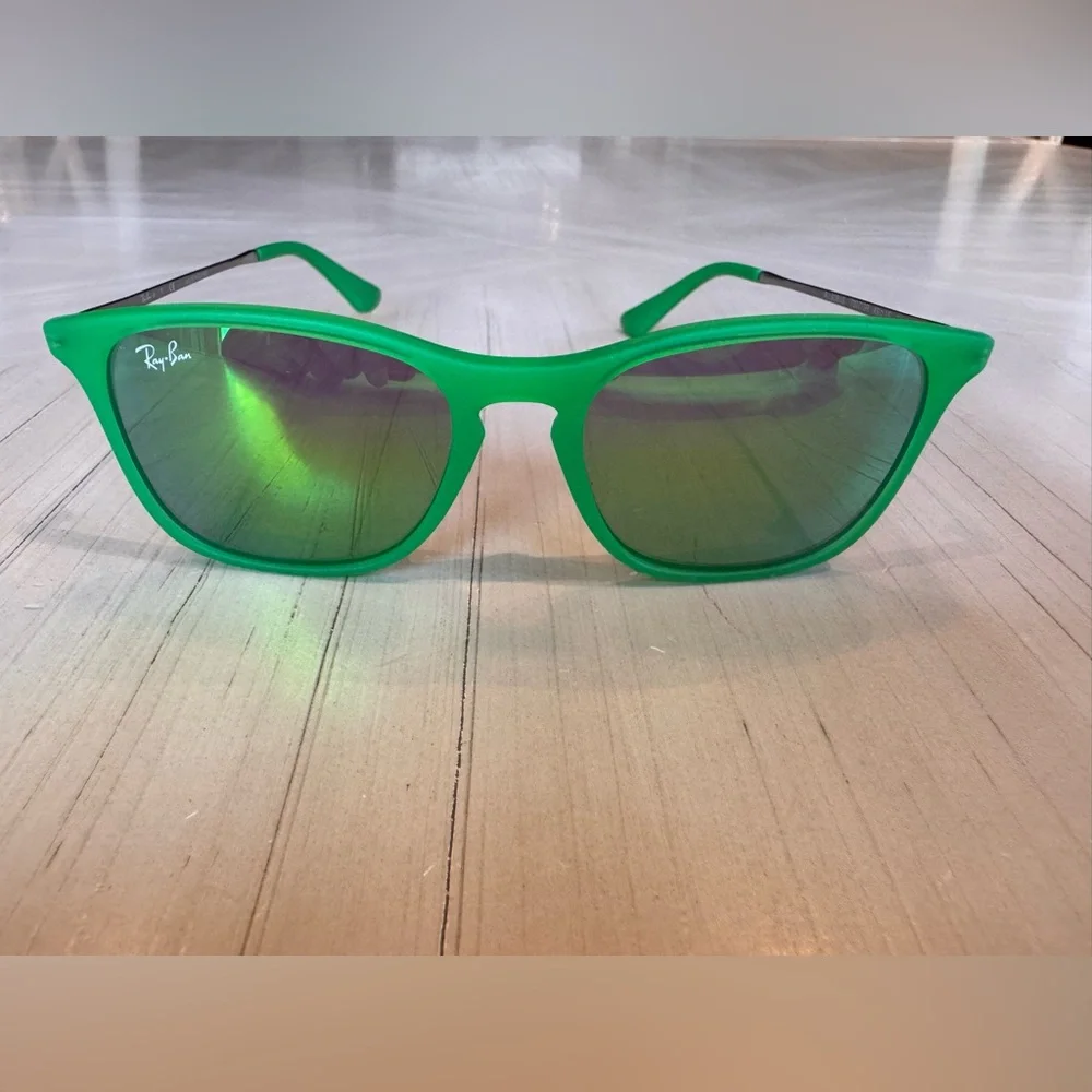 Ray-Ban stylish durable