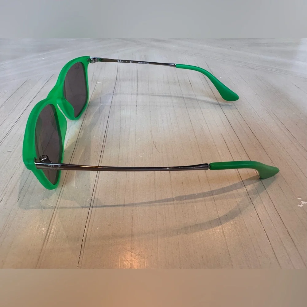 Ray-Ban stylish durable