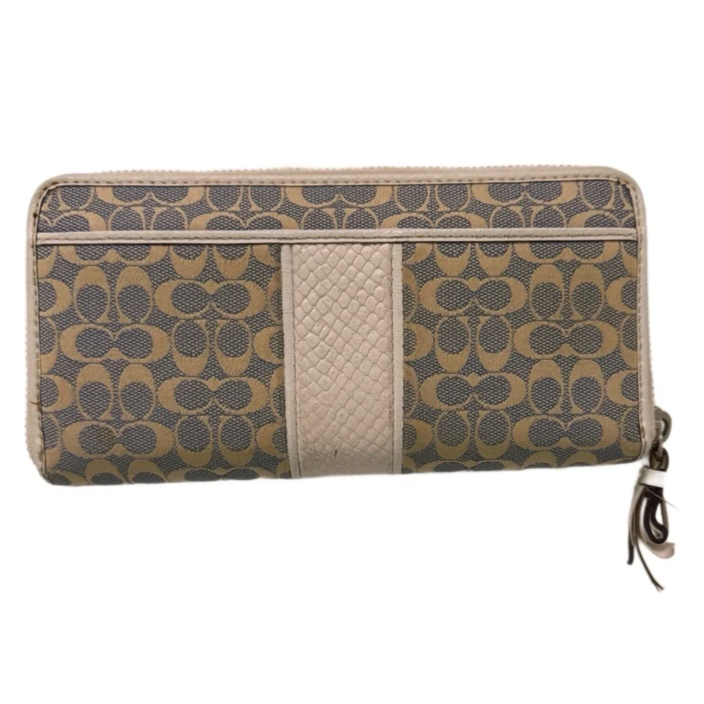 Coach elegant wallet
