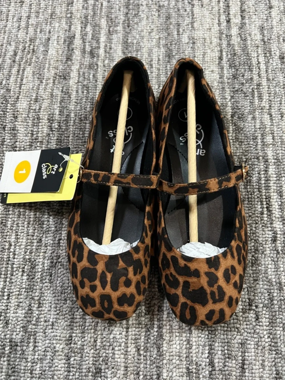 art class leopard print