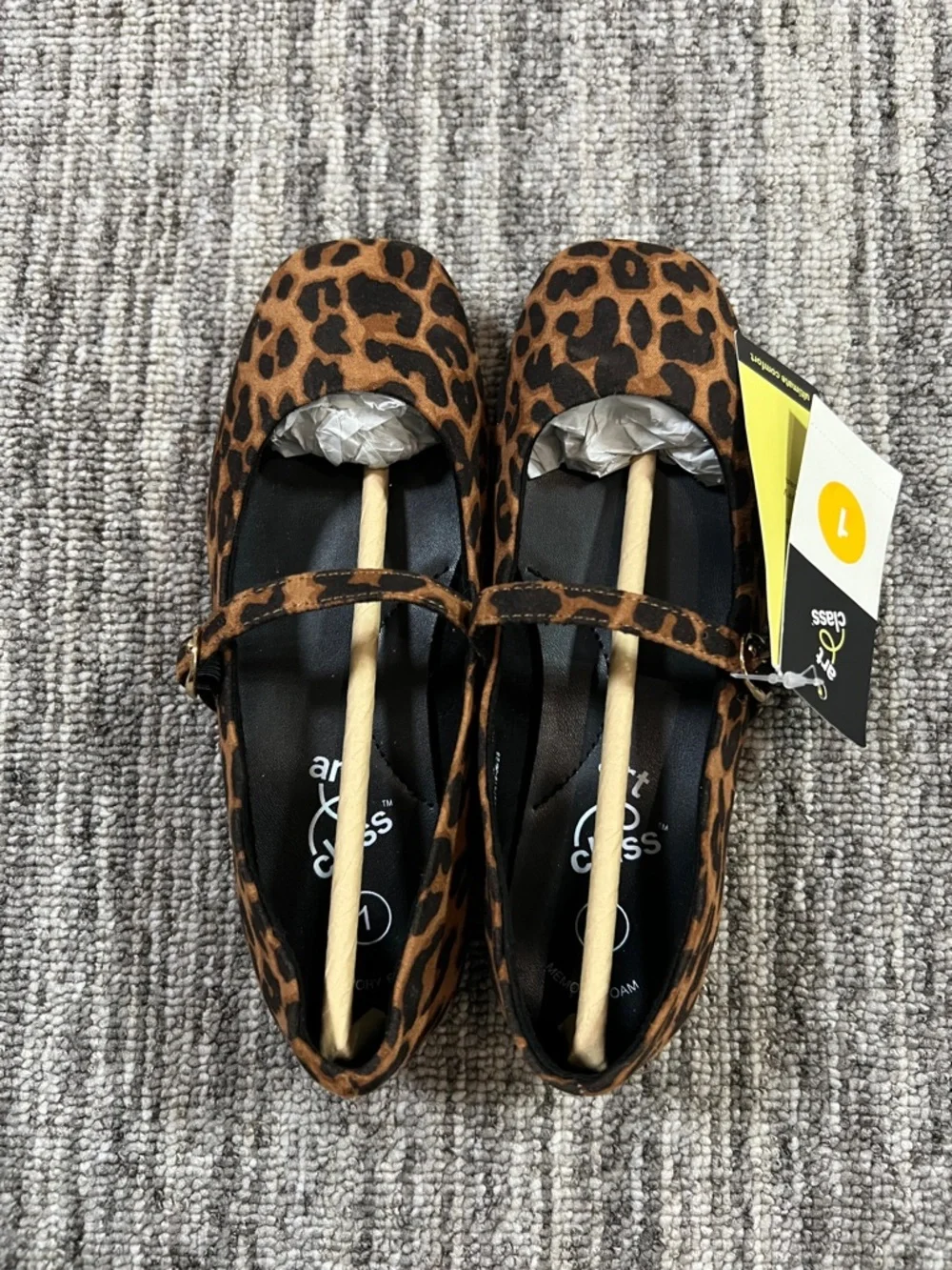 art class leopard print