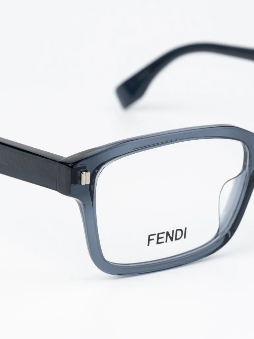 Fendi women eyeglasses
