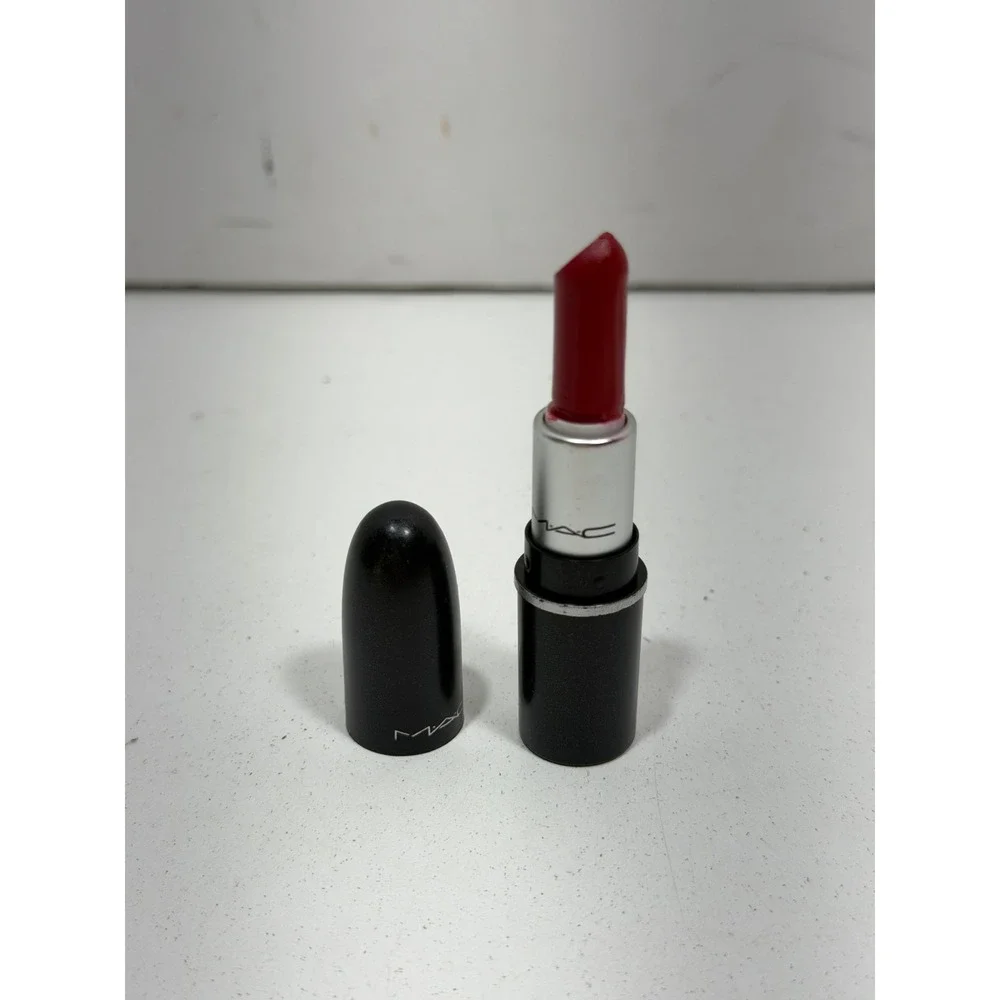 MAC Cosmetics see pictures