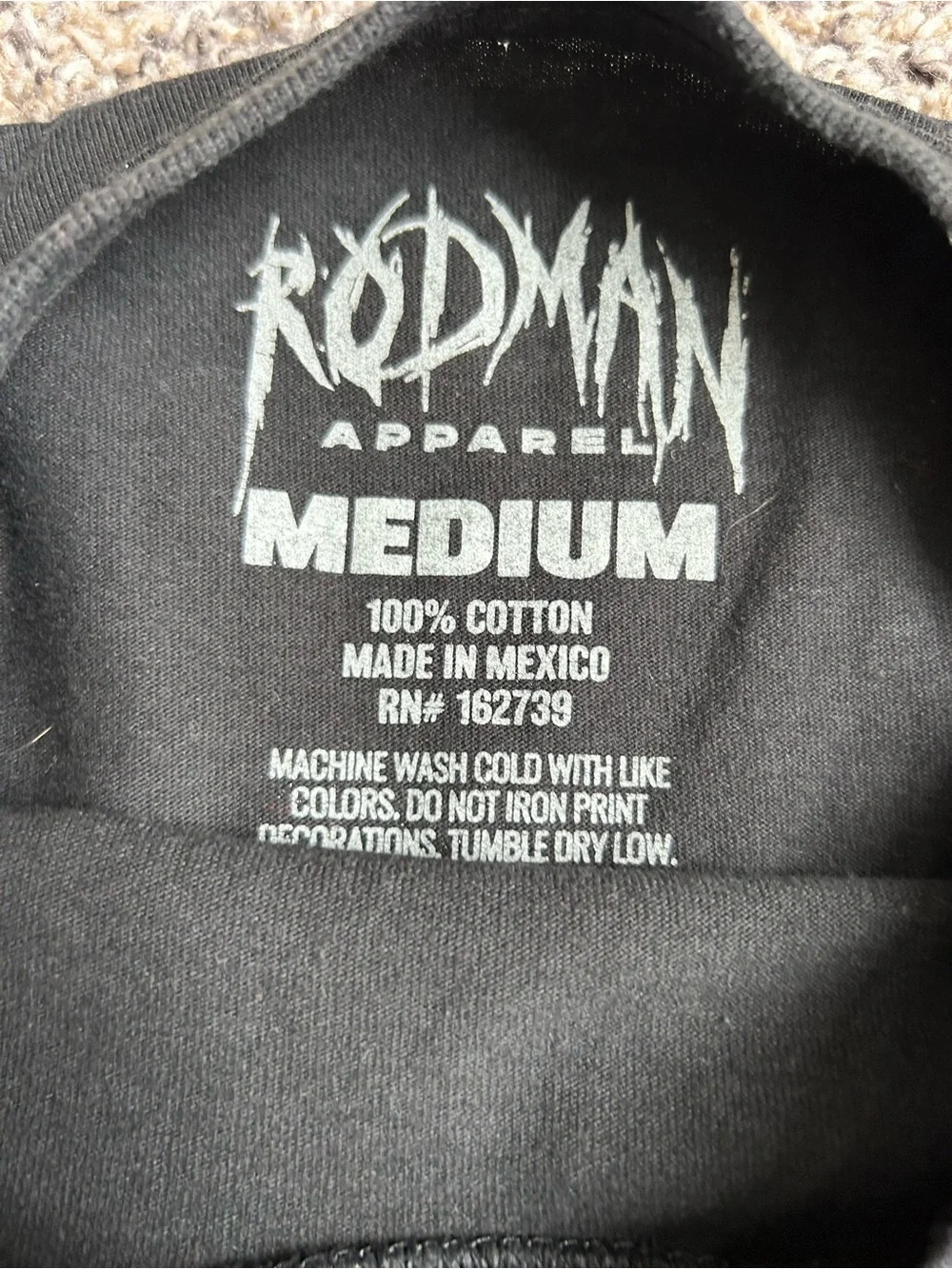 Dennis Rodman NBA t-shirt. Size Medium  Pit to pit: 19” Length: 28”