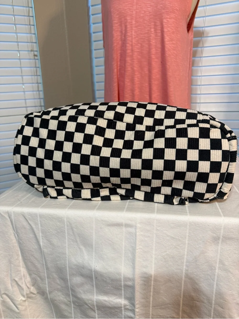 bagstellar black white