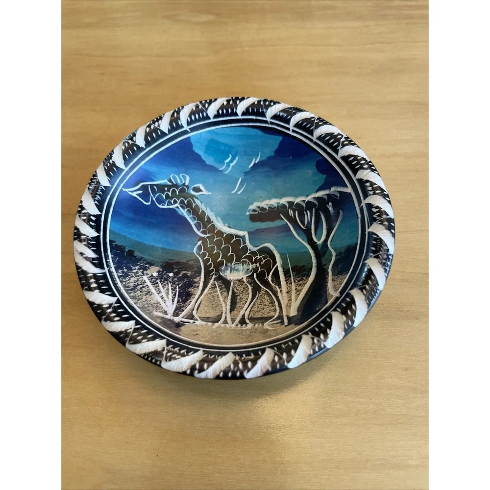 Carved Soap Stone Giraffe Bowl Small Animal Display Bowl 4