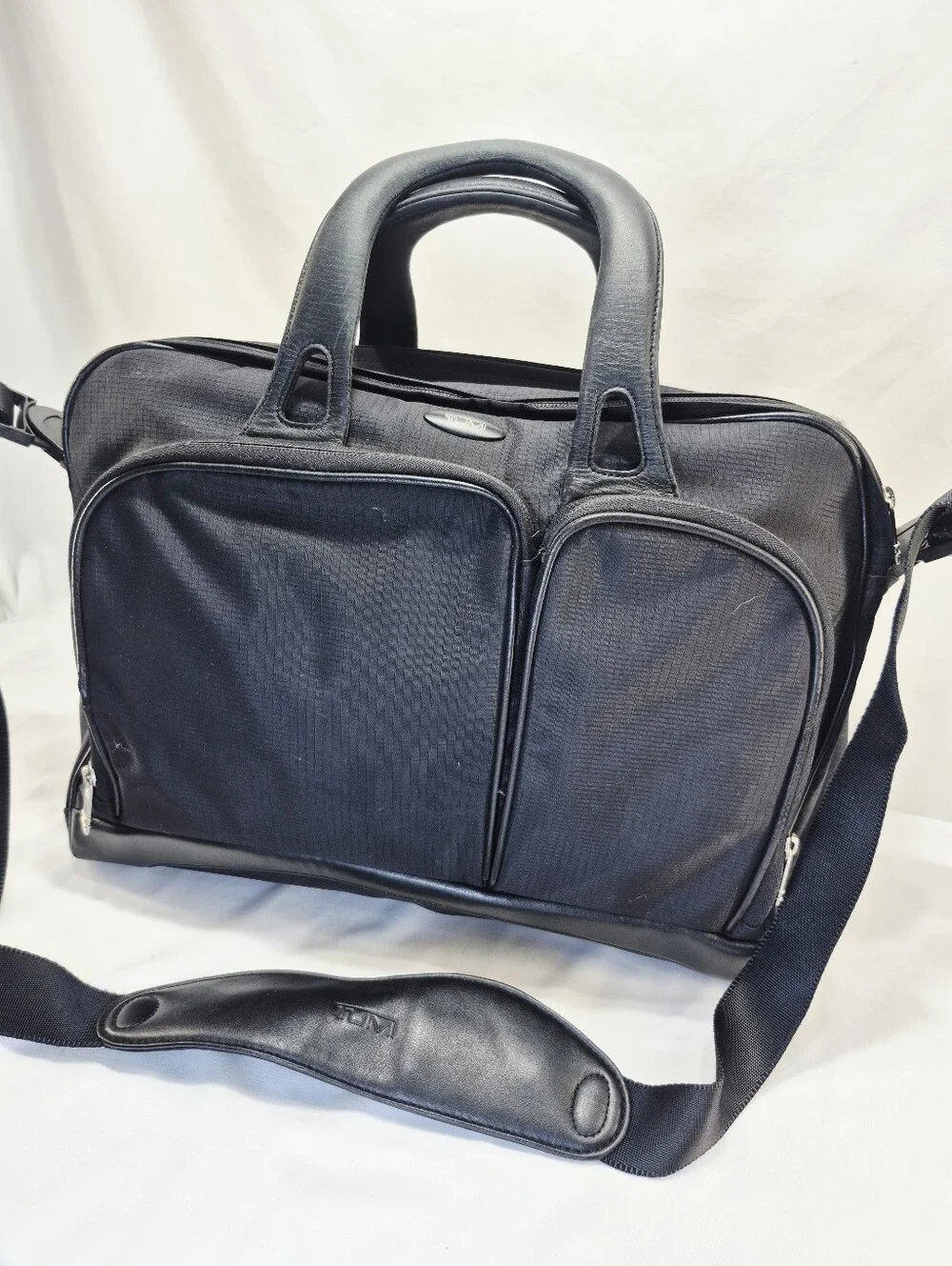Tumi Expandable Laptop Briefcase Ballistic Nylon Multi Pocket Black Strap 25720