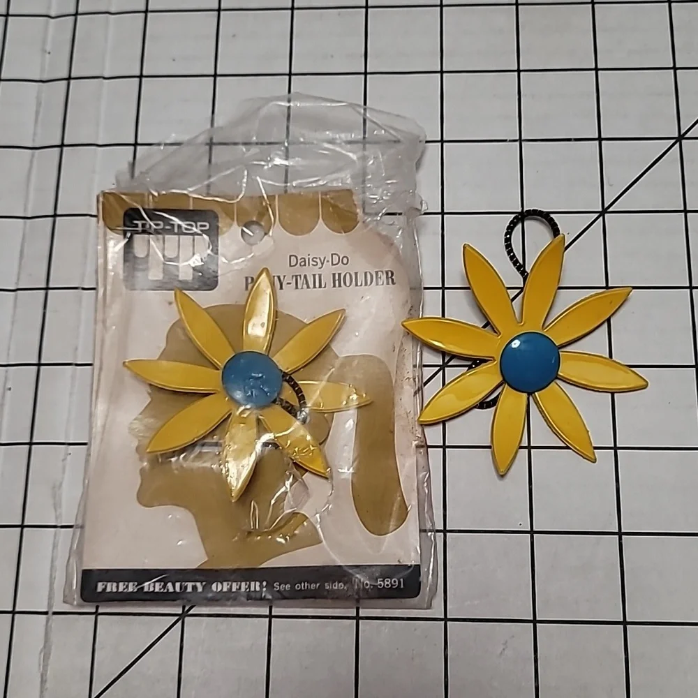 Vintage‎ Tip-Top Pony-Tail Holders, NIP, Two (2) Matching Hair Accessories