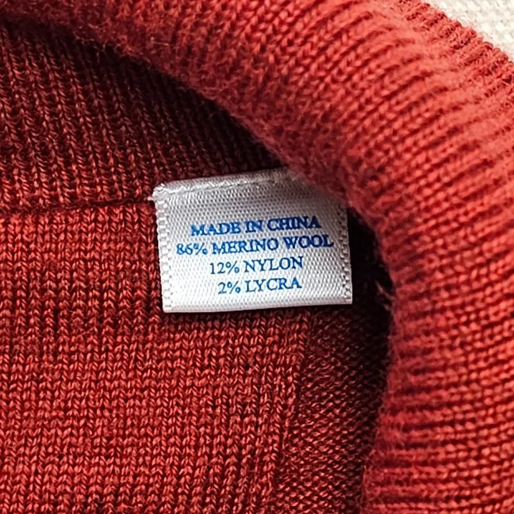 Southern Tide collar medium