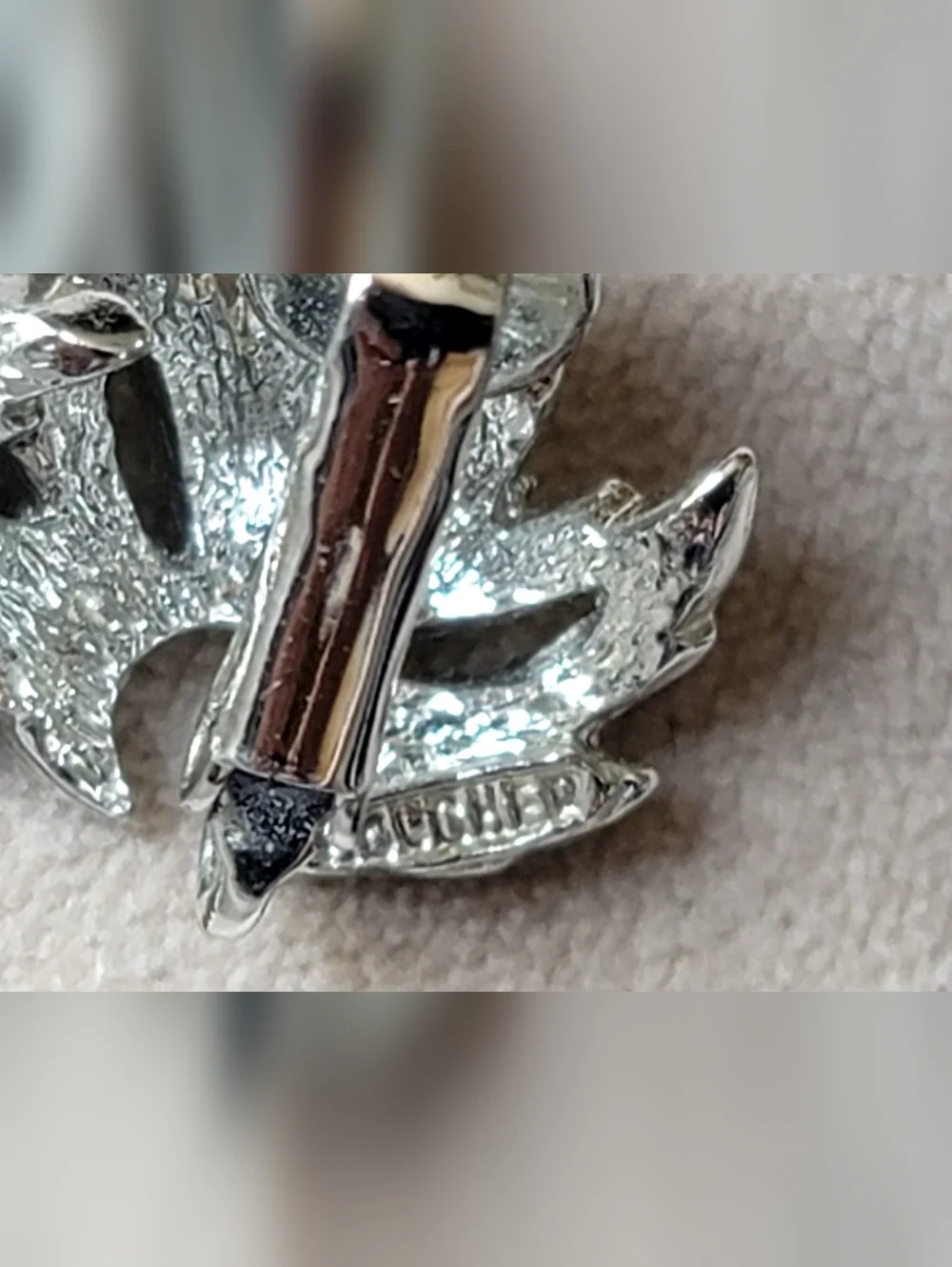 Vtg BOUCHER Clip Earrings Silvertone Rhinestone Leaf Signed (Rhodium Plating)
