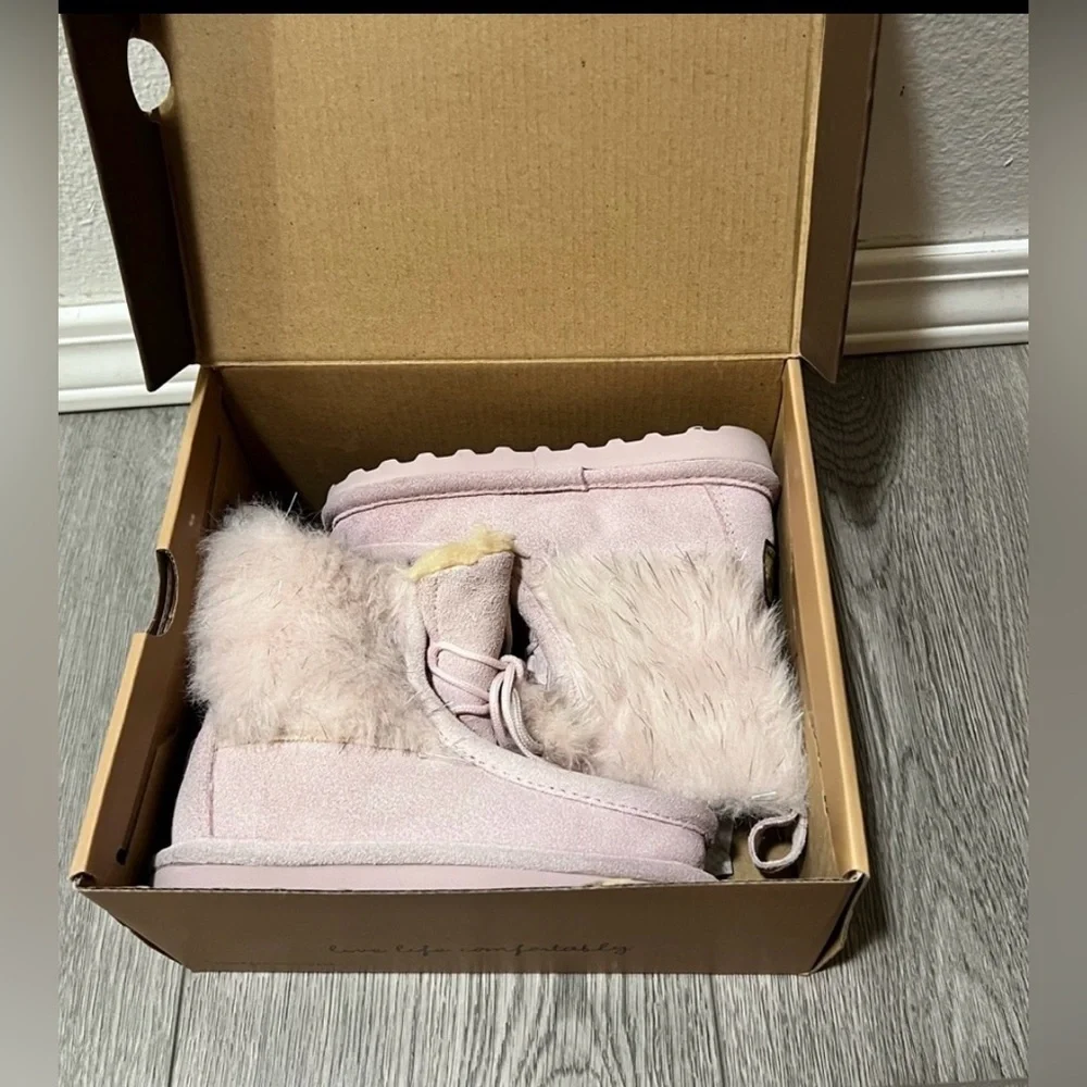BearPaw pink suede