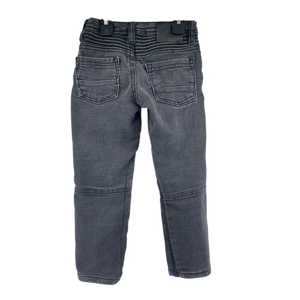 Steve’s Jeans these stylish