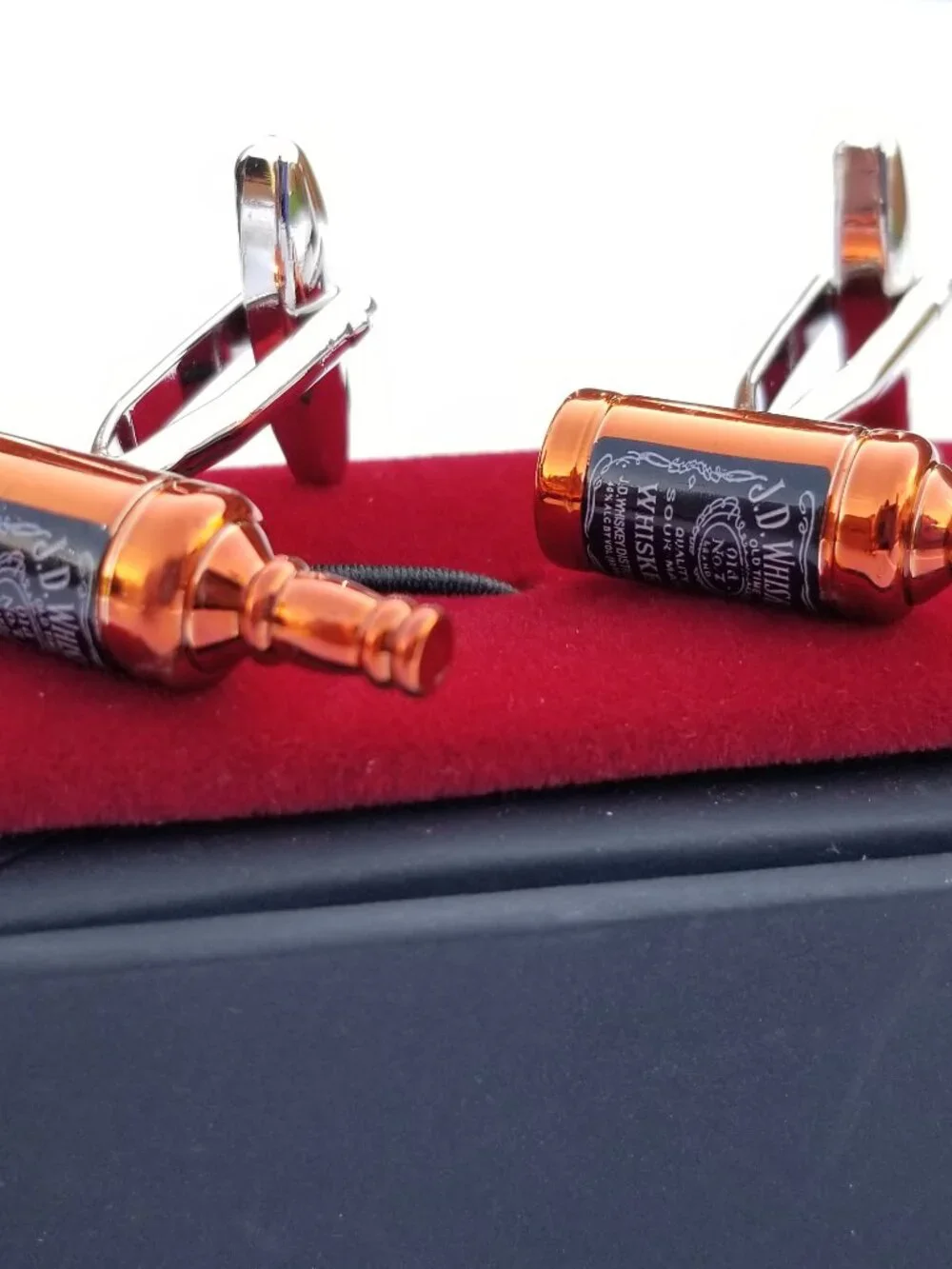 Cufflinks Inc. jack daniel’s