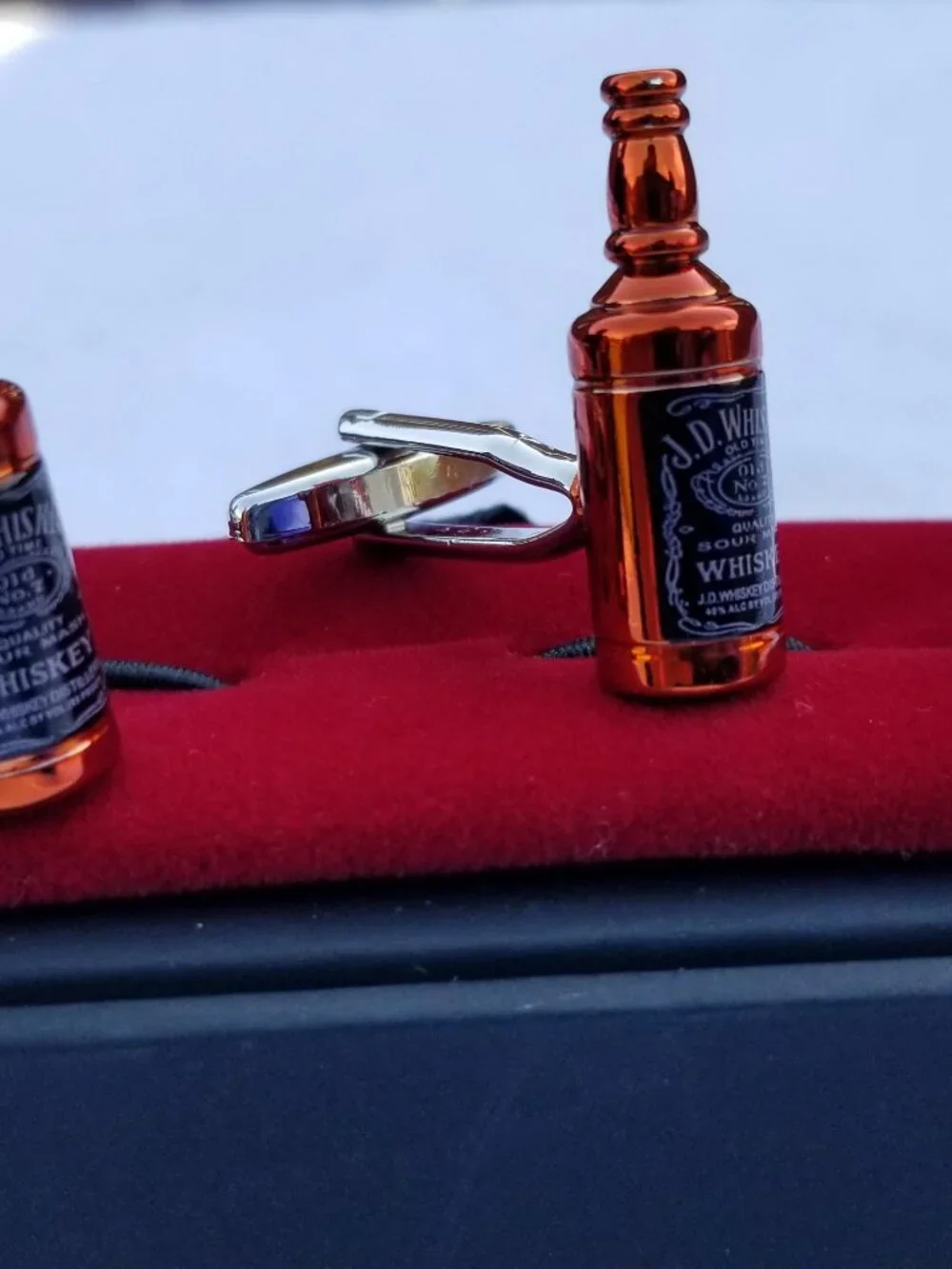 Cufflinks Inc. jack daniel’s