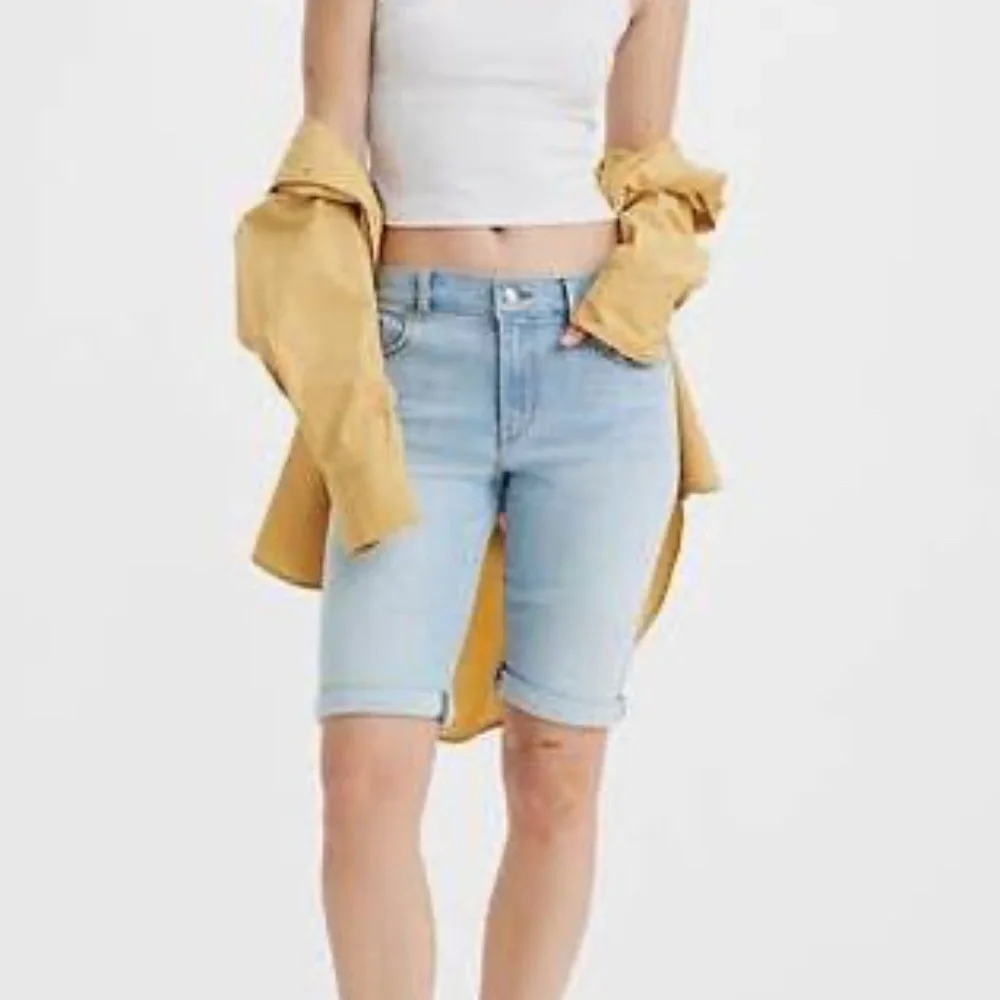 Levis this item