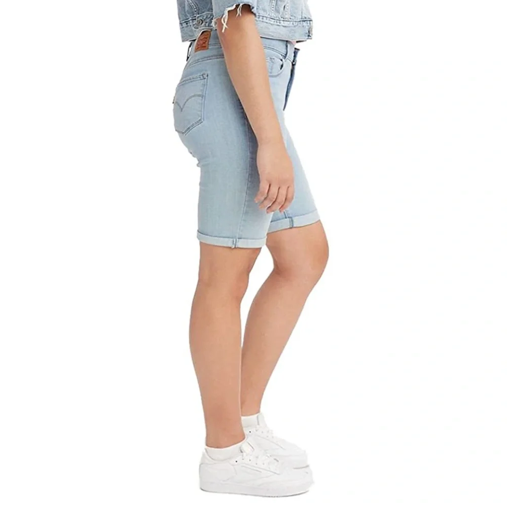 Levis this item