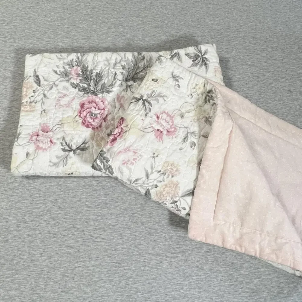 Laura Ashley‎ Breezy Floral Pillow Shams Womens 24x39 Pink Quilted Cottagecore