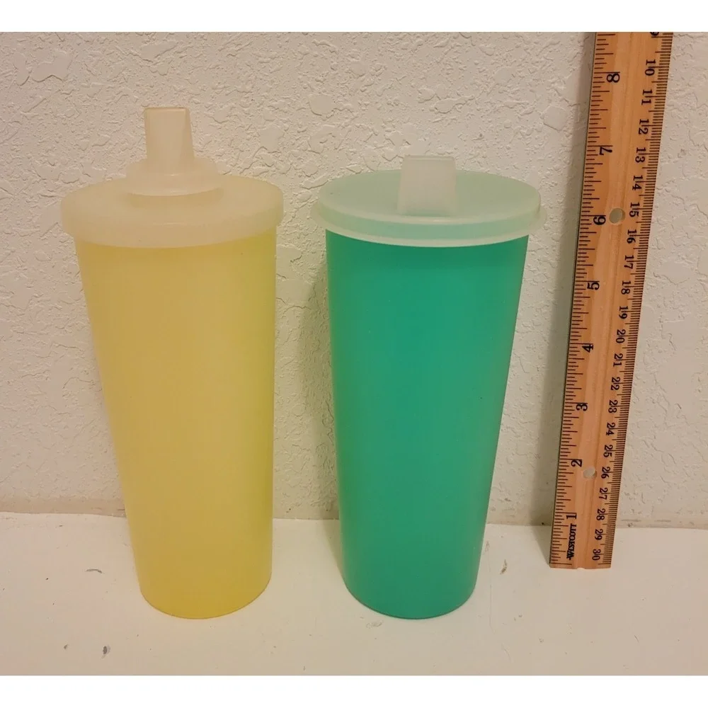 Vintage Tupperware 16 oz‎ Tumblers - 1 Turquoise/1 Yellow Lot Of 2