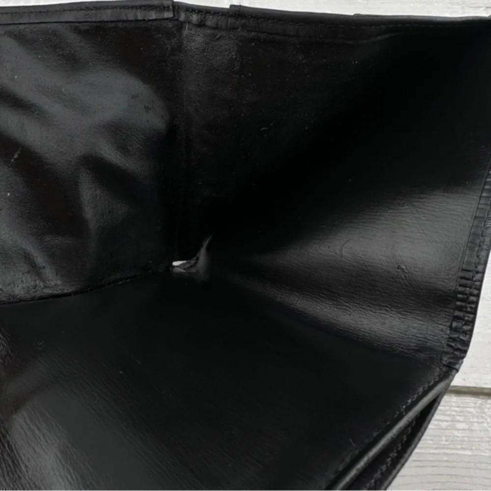 Louis Vuitton authentic louis