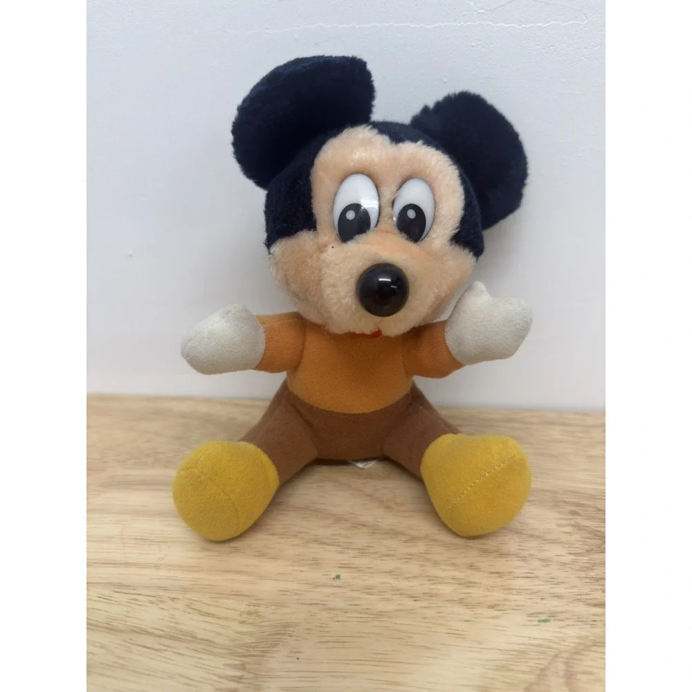 Mickey Mouse Christmas Carol Tiny Tim Walt Disney Plush 8