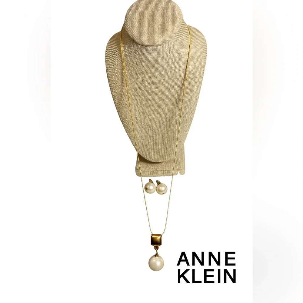 Anne Klein elegant vintage
