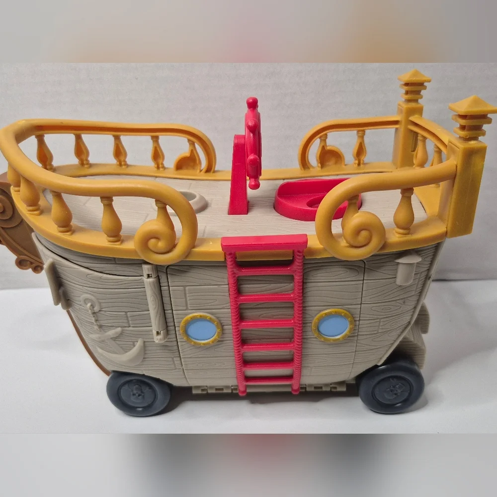Adventure Pirate Ship Playset -‎ Red and Tan