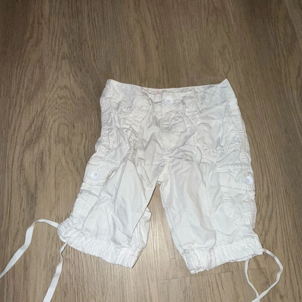 ⭐️Justice Women's White Cargo‎ Shorts⭐️