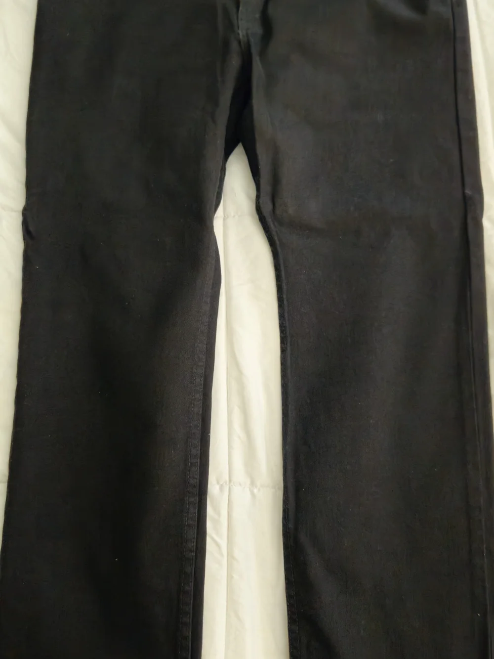 Levis classic black